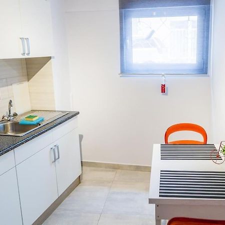 2 Bedrooms Apartment Close To Metro Dafni In Athene Buitenkant foto